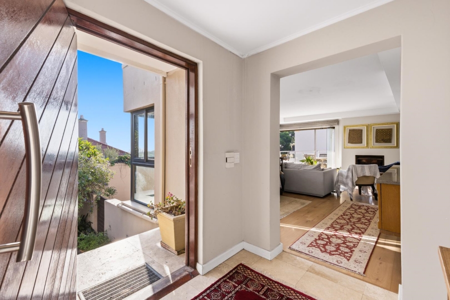 4 Bedroom Property for Sale in Fresnaye Western Cape